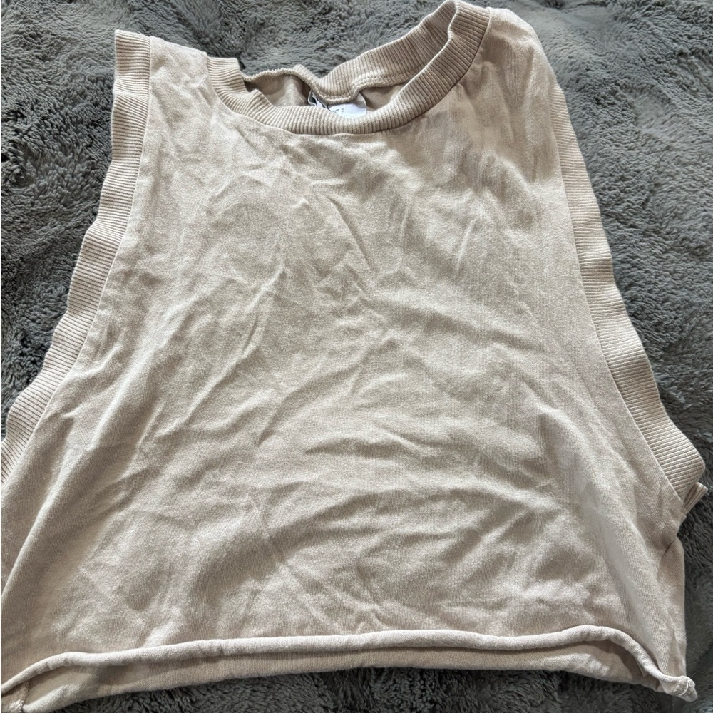 H&M Cream Sleeveless Crop Muscle Tee